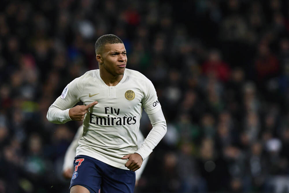 福特号航母杀到加勒比海，委内瑞拉家门口这回真热闹了